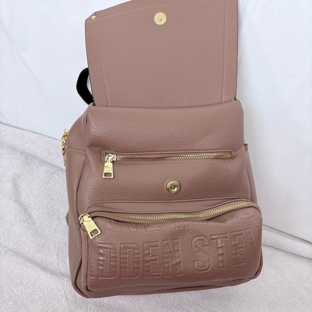 Steve Madden Faux Leather Mauve Backpack & Gold Accents Casual Women's Bag Sz M - Picture 5 of 15